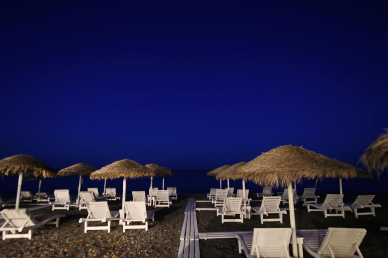 Seaside Breeze Hotel Kamari  Exterior photo